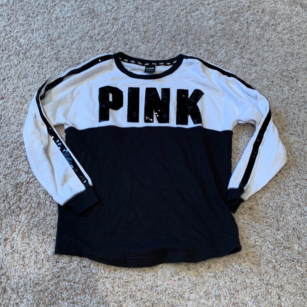 Woman’s PINK long sleeve shirt